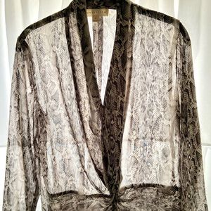 Love stitch size S NWOT snake skin print